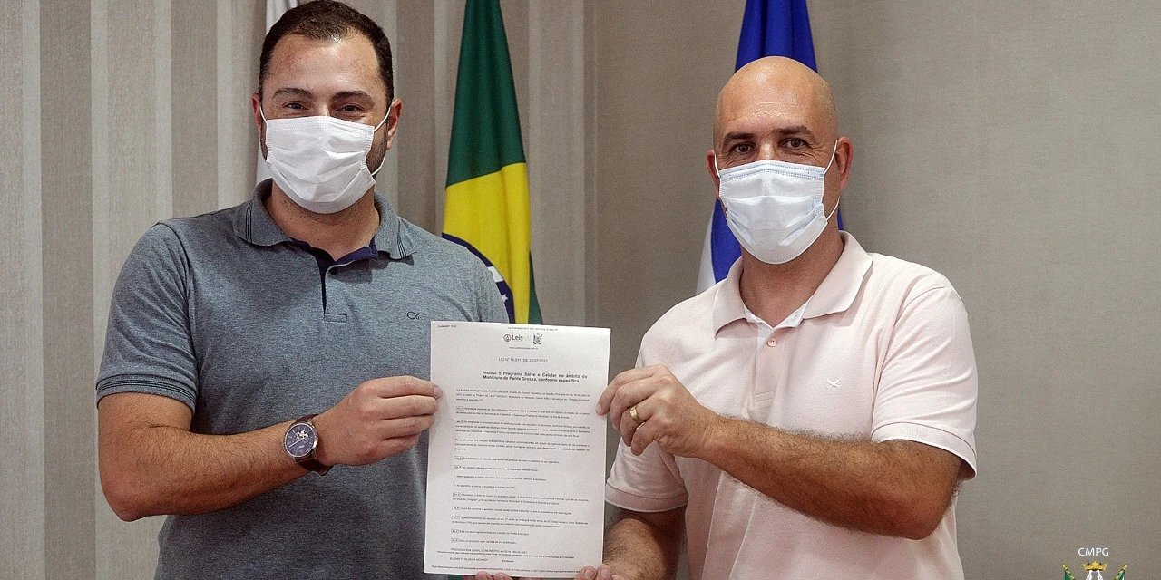 Vereador de Telêmaco Borba vem a PG para conhecer programa 'Salve o Celular'