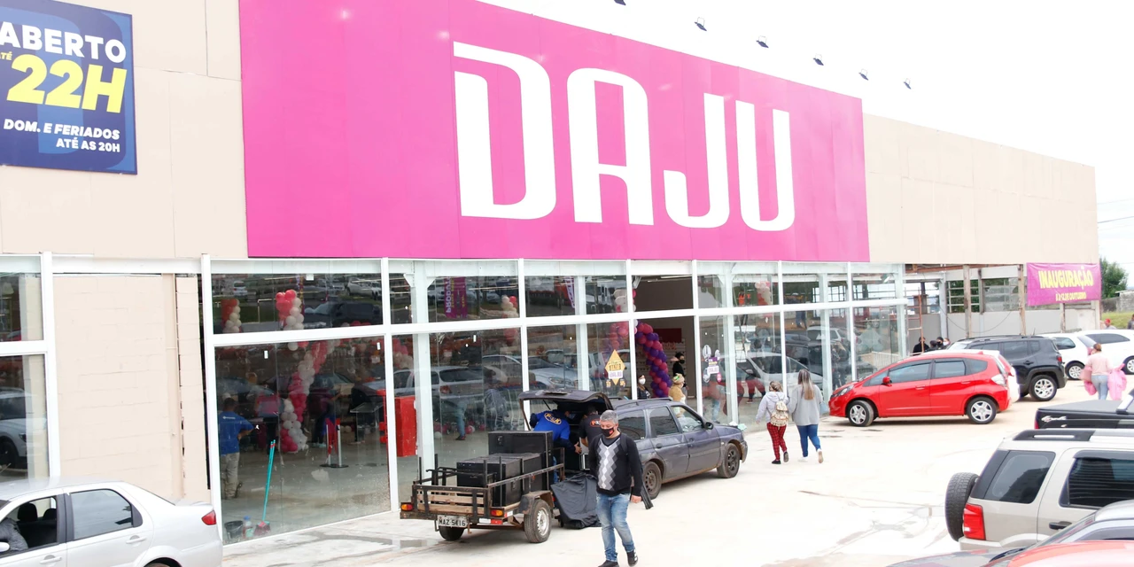 Fotos: Confira como foi a inauguração da megaloja Daju em Ponta Grossa