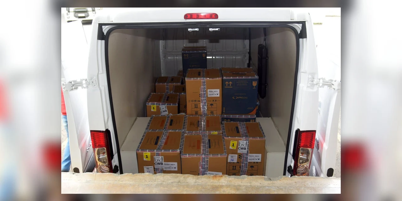 Mais 154 mil vacinas contra a COVID-19 chegam ao Paraná