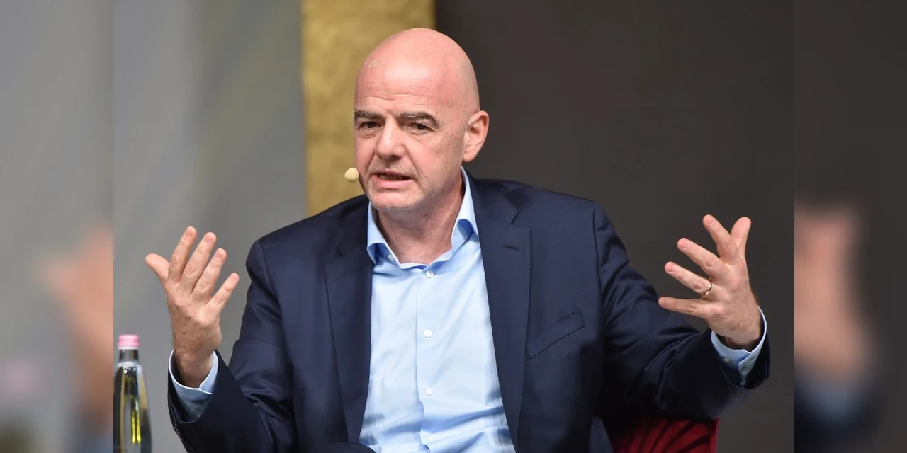 Presidente da Fifa volta a defender Copa do Mundo a cada dois anos