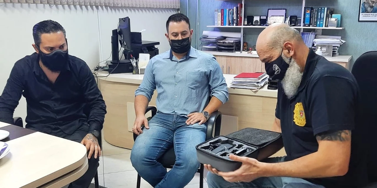 Instituto e empresários realizam doação de drone para Polícia Civil de PG