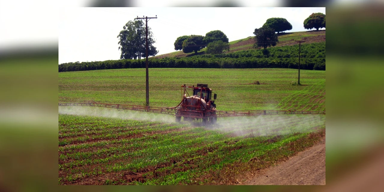 Novo decreto do governo federal sobre agrotóxicos exige capacitação para aplicadores