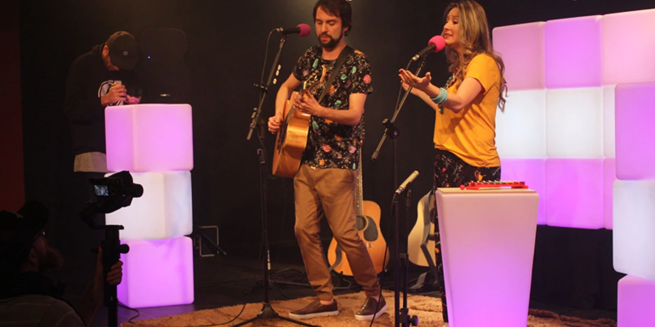 Dia dos Professores: Banda Casa Cantante lança pocket show de cantigas de roda