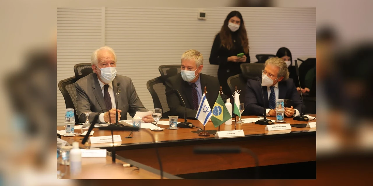 Paraná e Israel assinam cooperação para intercâmbios de tecnologia e agroecologia