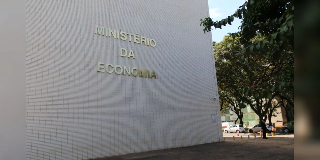 Secretários do Ministério da Economia pedem exoneração