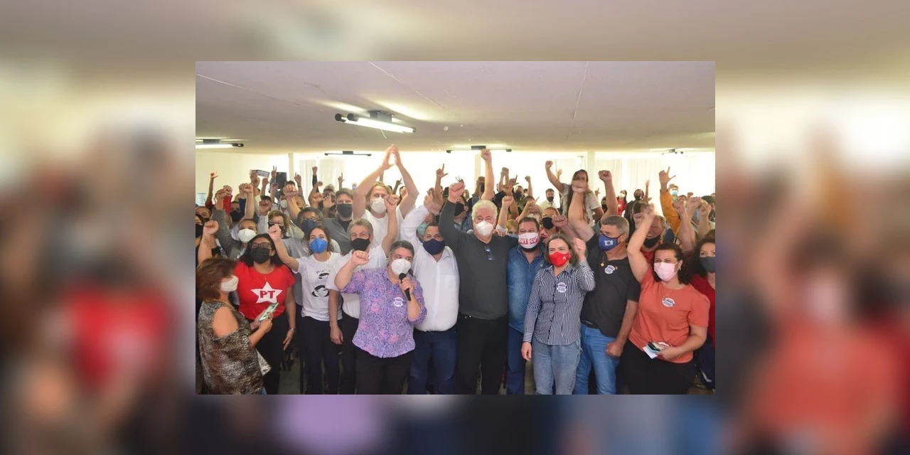 Caravana Requião realiza encontro no Sindicato dos Metalúrgicos em PG