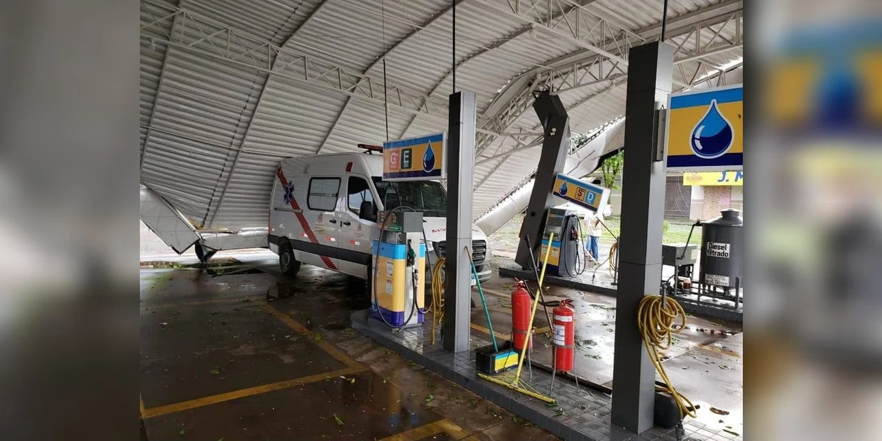 Vendaval e chuva de granizo provocam estragos em 16 municípios do Paraná