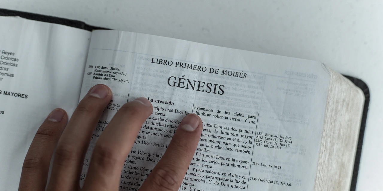 Coluna Draft: 'Vale a pena ler a Bíblia?', por Edgar Talevi