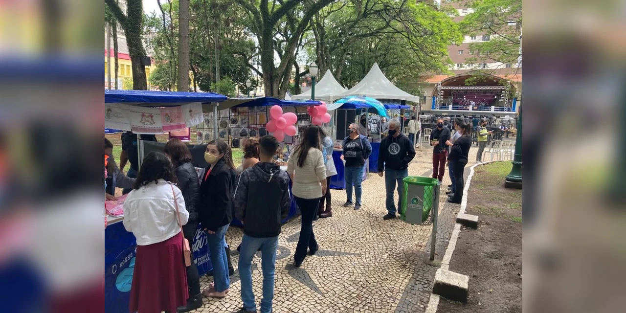 Fotos: 1ª edição da Feira da Barão reúne mais de 65 feirantes no Ponto Azul