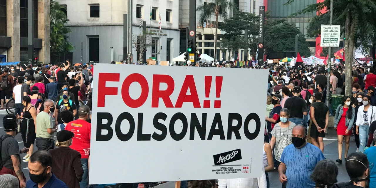 Ponta Grossa sediará protesto regional contra a vinda de Bolsonaro aos Campos Gerais