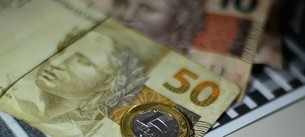 Coluna Confidências Econômicas: 'Inconsistência temporal: regras vs. discricionariedade', por Celso Costa