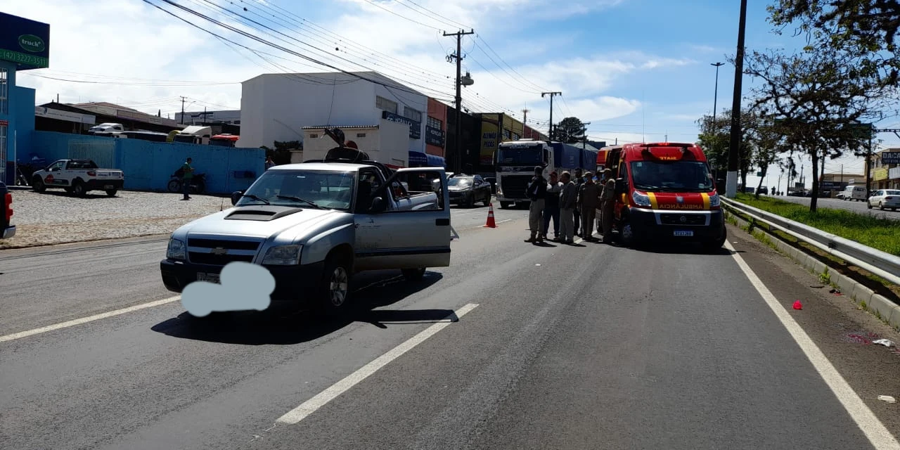 Vídeo: Grave acidente mobiliza equipes de socorro na Avenida Souza Naves em PG