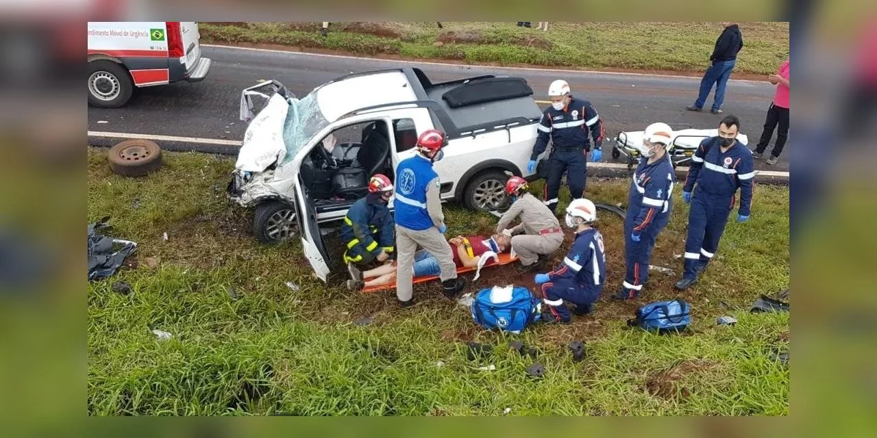Cinco pessoas morrem em grave acidente na PR-180 em Cascavel