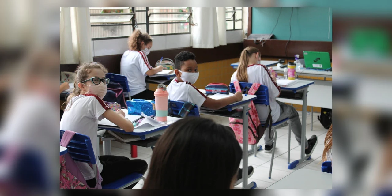 Testes de sistema nacional de avaliação da educação começam na segunda na rede estadual