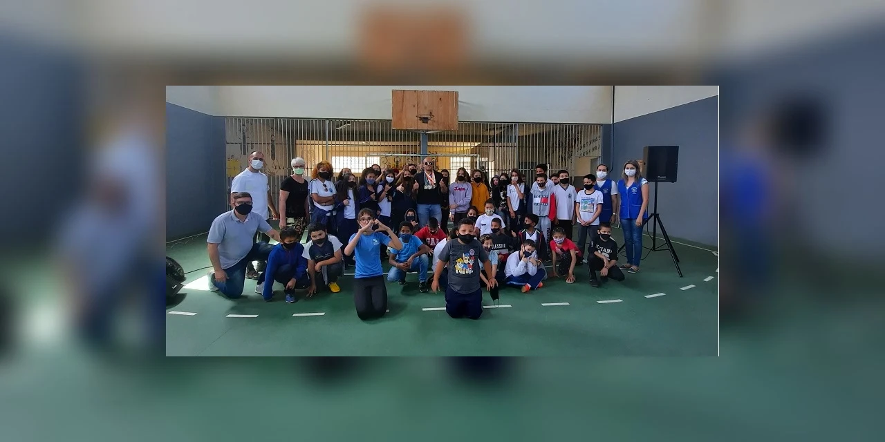 Atleta paralímpico realizou palestra motivacional para crianças em Castro