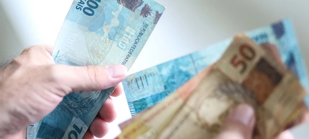 Coluna Confidências Econômicas: "A mais importante reforma ignorada: abertura econômica", por Celso Costa
