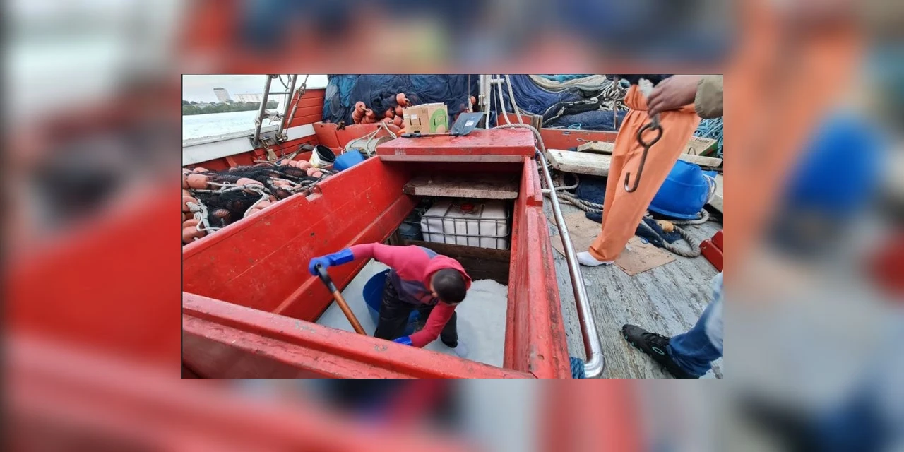 Fotos: Polícia Federal desarticula grupo criminoso que exportava cocaína em barcos pesqueiros