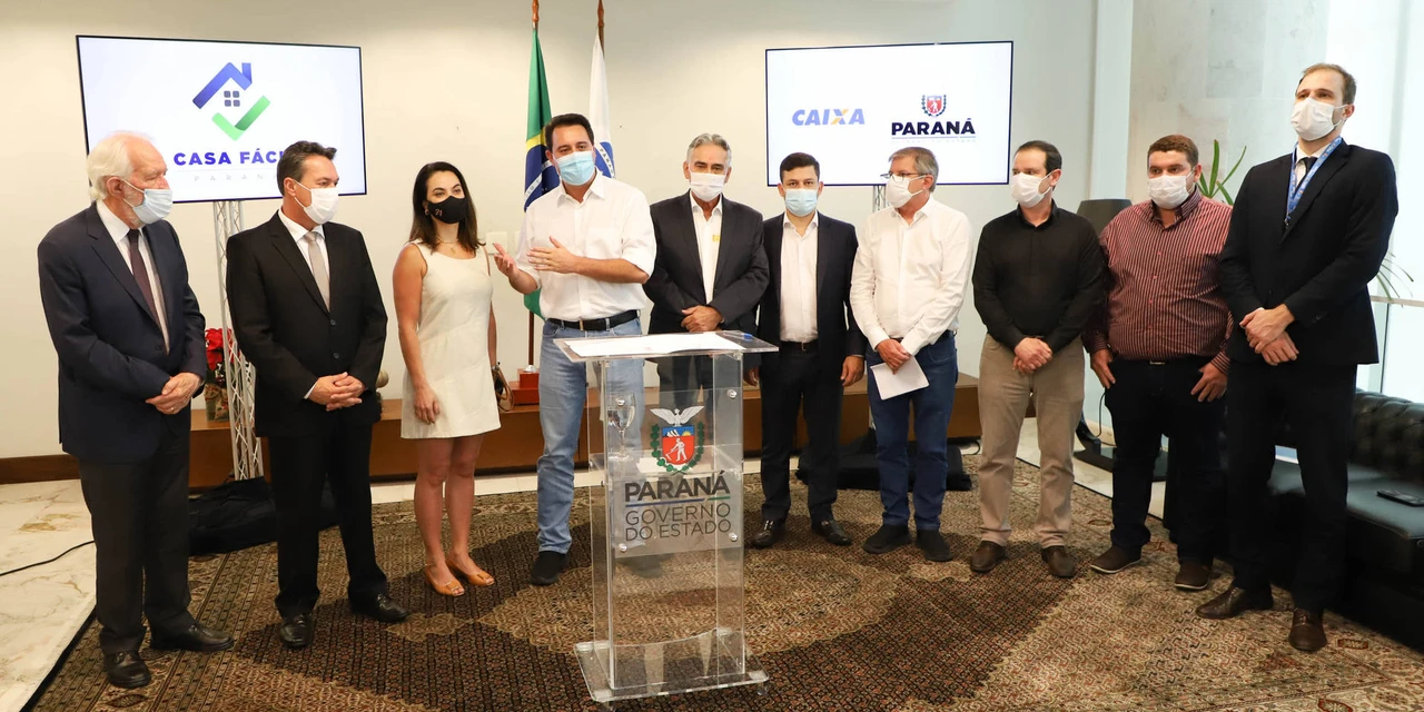 Governador libera recursos para subsidiar entrada da casa de 4.785 famílias paranaenses; PG está entre as cidades contempladas