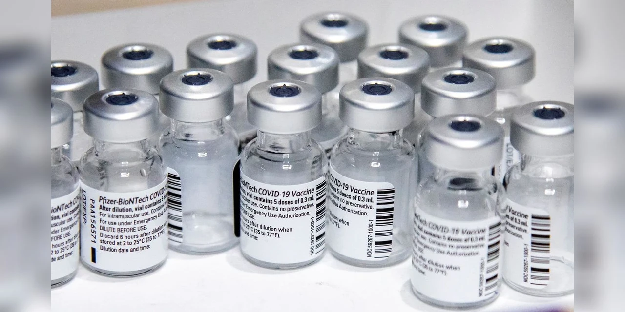 Anvisa aprova dose de reforço para vacina da Pfizer