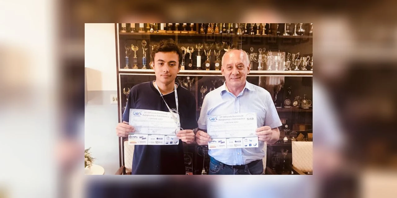 Aluno do Colégio Agrícola recebe medalha de prata na Olimpíada Brasileira de Astronomia e Astronáutica