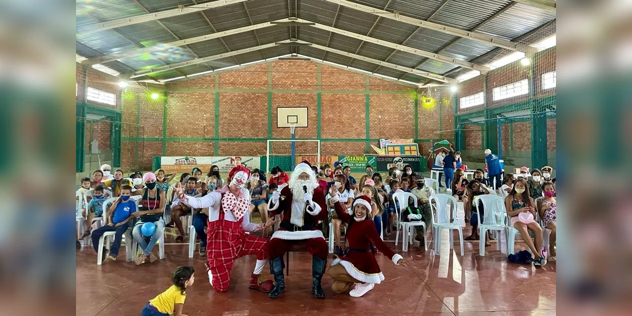 Prefeitura realiza espetáculos de Natal para pessoas atendidas pela FASPG
