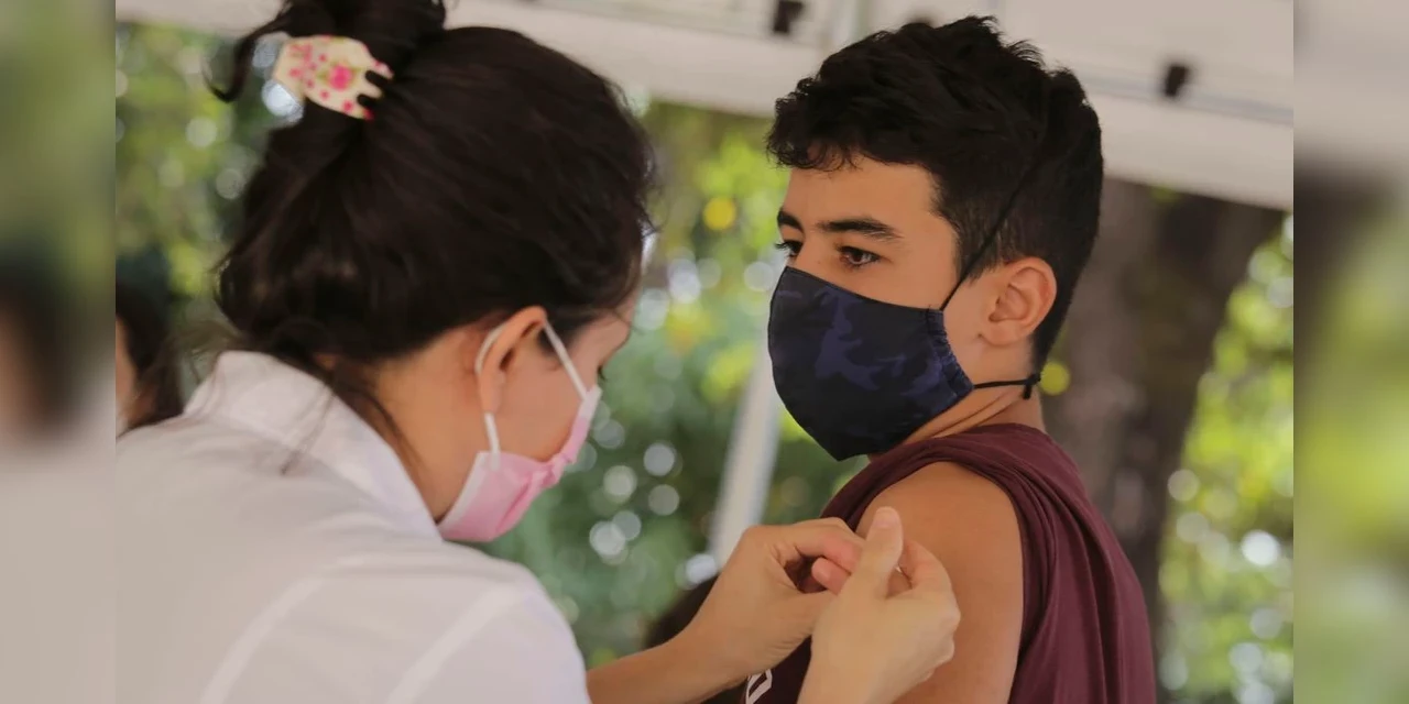 Saúde de PG inicia aplicação de segunda dose para adolescentes de 12 a 17 anos