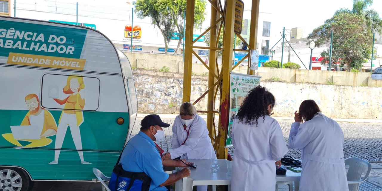 Cerca de 2 mil pessoas passaram pela Agência do Trabalhador Móvel