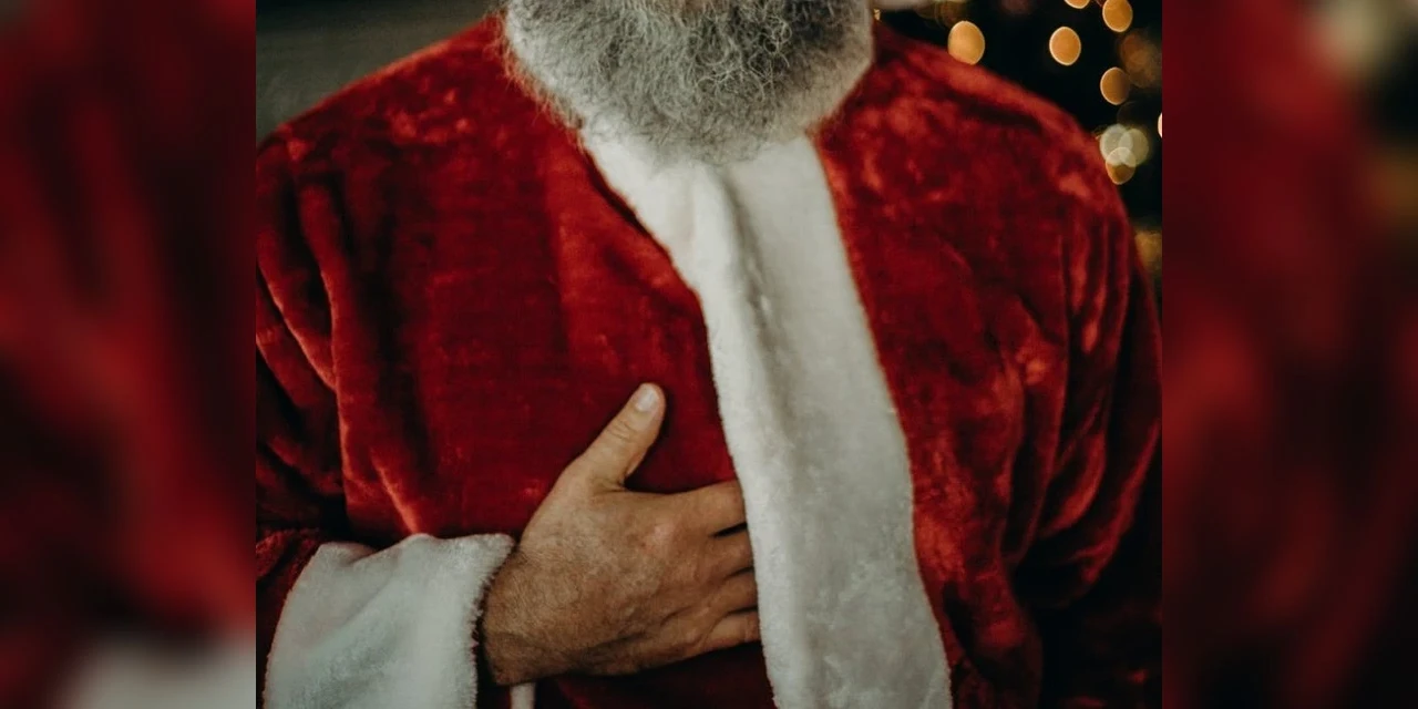 Papai Noel é preso por importunação sexual contra adolescente em cidade do Paraná