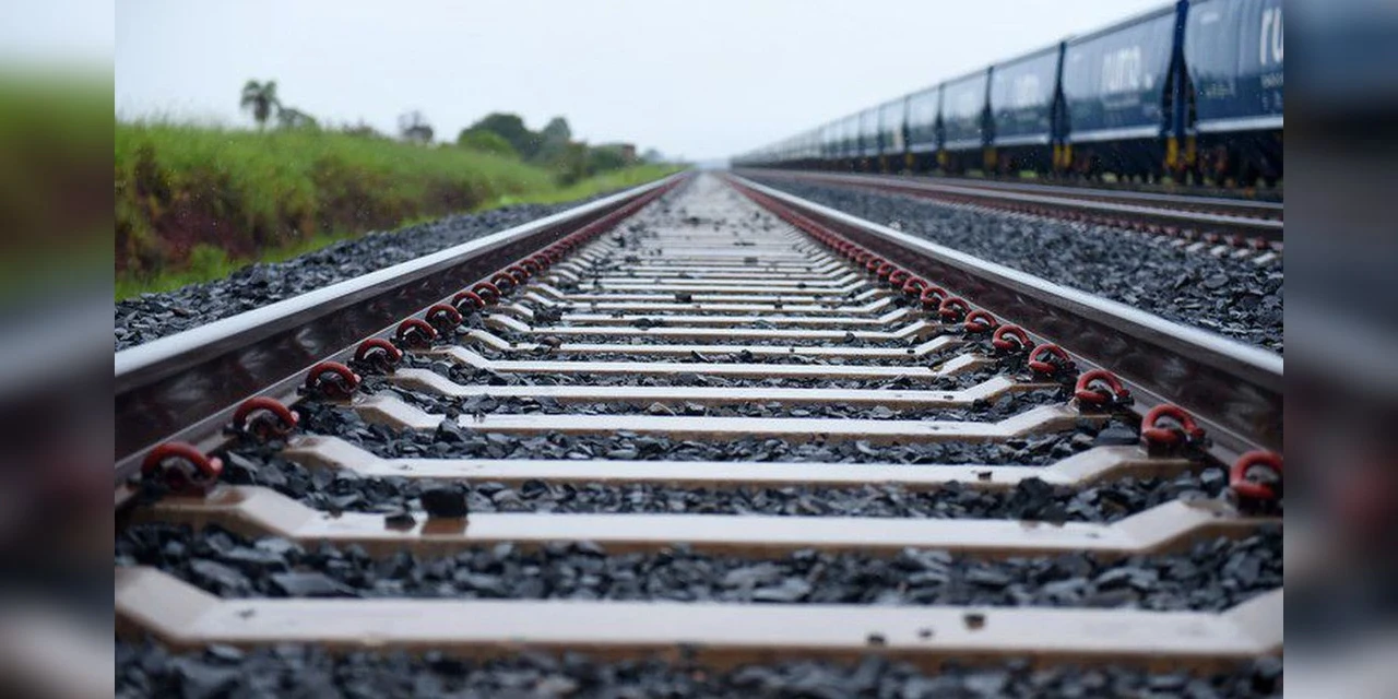 Câmara aprova texto-base do Projeto de Lei das Ferrovias