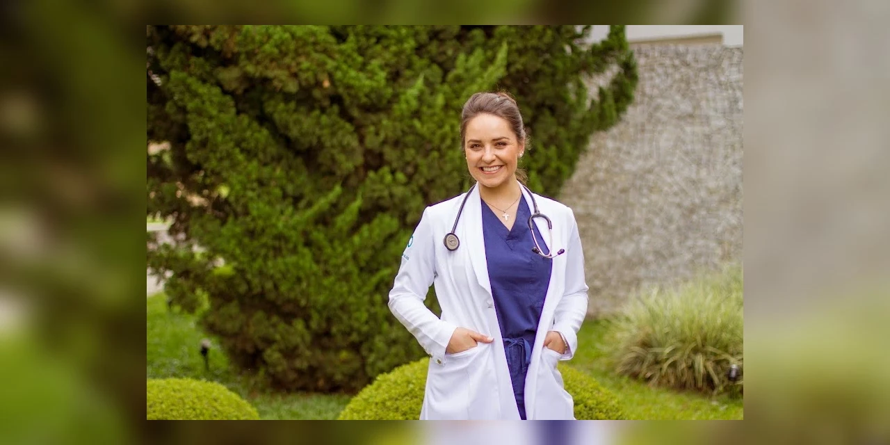 Médica Acylina Barros lança o livro 'Projeto 9 Meses - Gestando em nós um novo ser' neste sábado