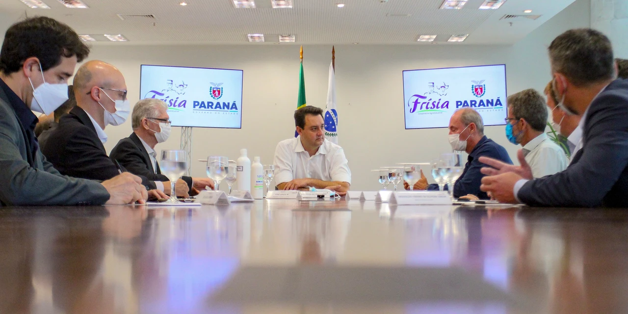 Com apoio do Estado, cooperativas investem R$ 460 milhões em queijaria na cidade de Ponta Grossa