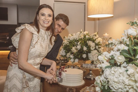 Vida & Estilo D'P: Para celebrar as ‘bodas’ de um amor que cresce e fica cada vez mais forte, por Giovana Giostri