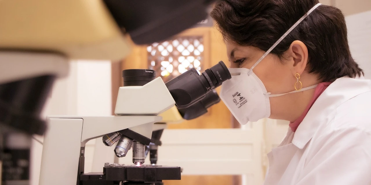 Porta-voz da UEPG na campanha “Todos pela vacina” cria guia de fim de ano