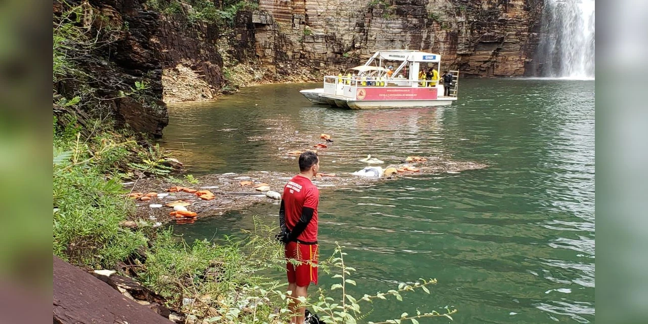 MPF pede que municípios interditem cânions no Lago de Furnas, em Capitólio