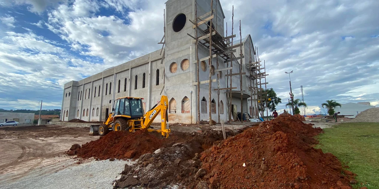 Nova matriz da Paróquia Perpétuo Socorro, em Castro, terá relíquia de Madre Teresa