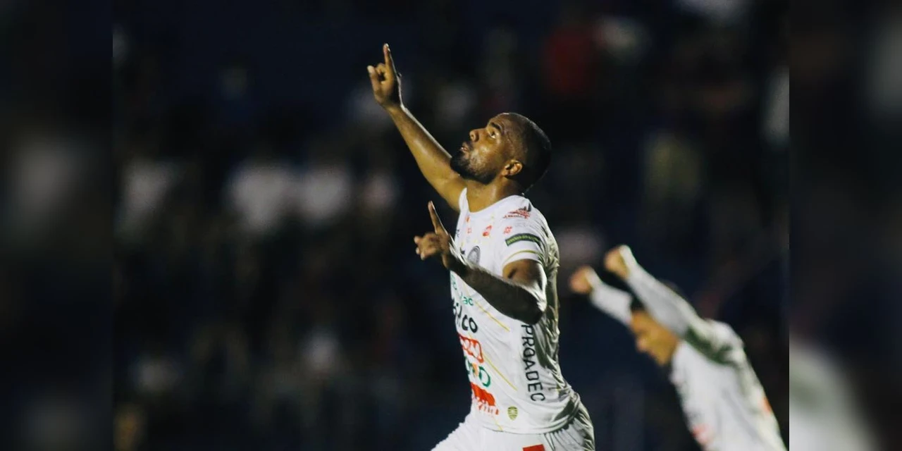 Fora de casa, Operário vence o Paraná Clube por 3 a 0