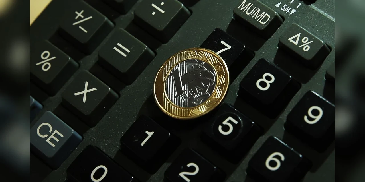 Número de endividados cai 0,2 ponto percentual em janeiro, diz CNC