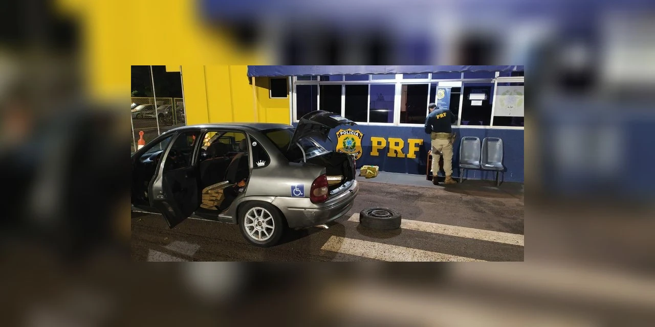 Duas mulheres são flagradas transportando quase 150kg de maconha no Paraná