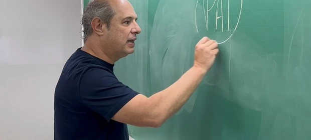 Vídeo: A volta da 'Escolinha do Barbiero' (16/02/2022)