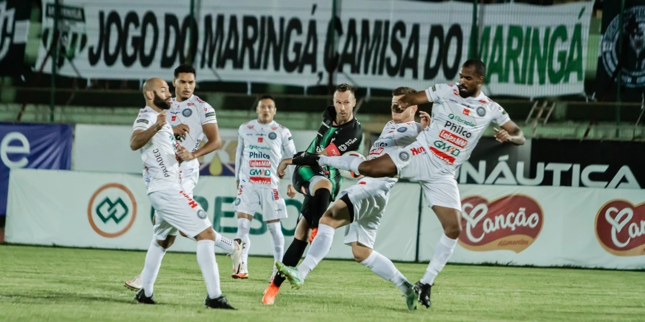 Operário sofre derrota e perde a liderança do Paranaense