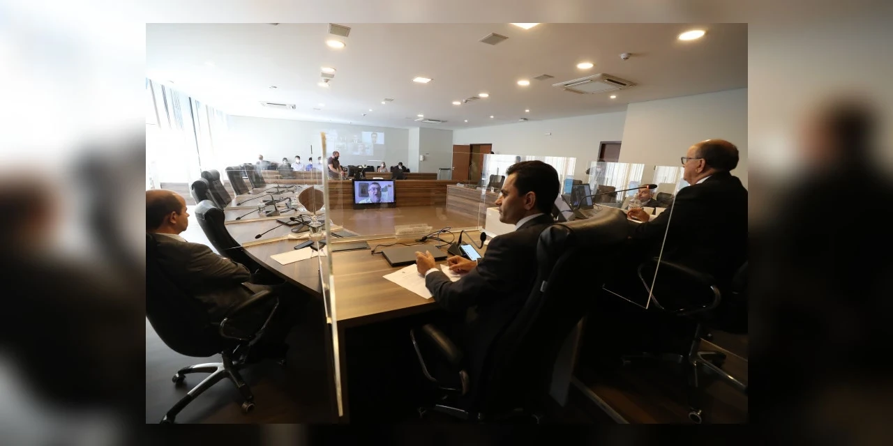 Comissão de Saúde Pública da Assembleia Legislativa aprova parecer ao projeto que proíbe passaporte da vacina no Paraná