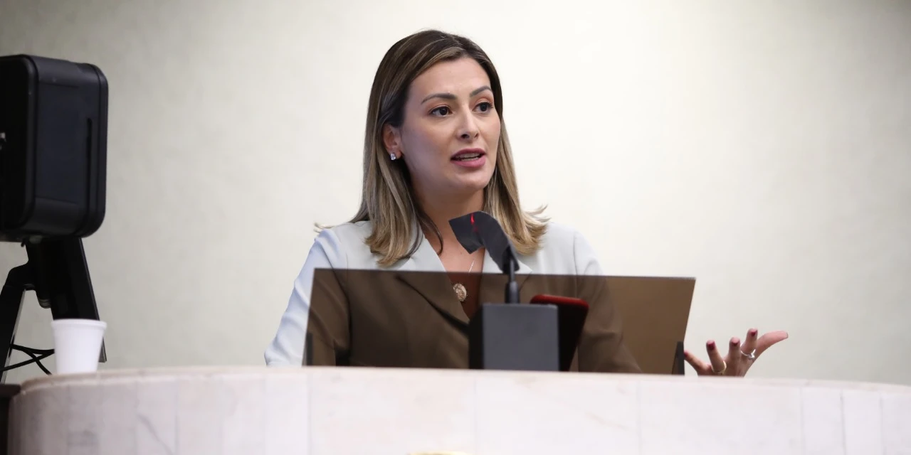 Deputada Mabel Canto pede que Governo do Paraná ajude outros municípios com verba para transporte coletivo