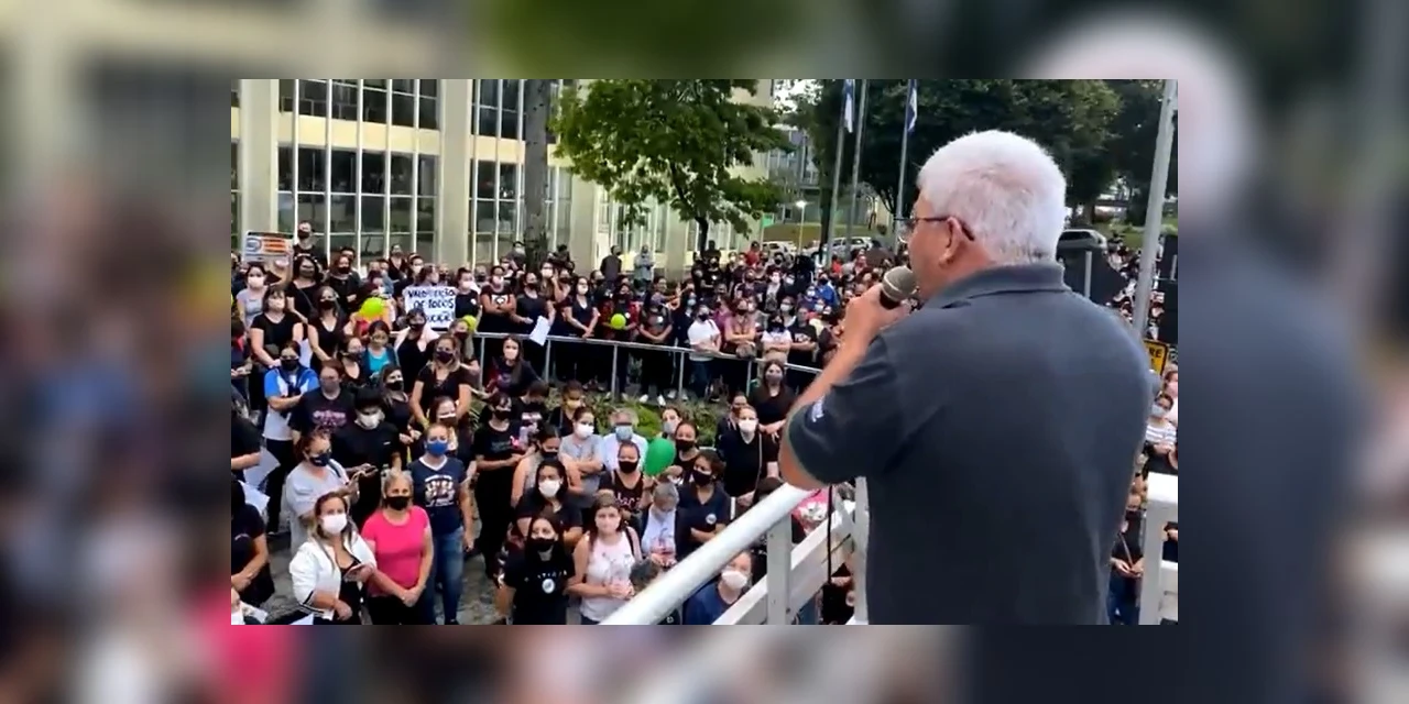 Servidores da rede municipal de PG rejeitam proposta da Prefeitura e entram em greve