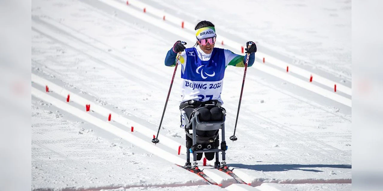 Brasileiros estreiam nos Jogos Paralímpicos de Inverno