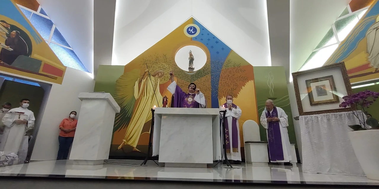 Missa com padre Reginaldo Manzotti, em Piraí do Sul, abre peregrinação pela Rota do Rosário