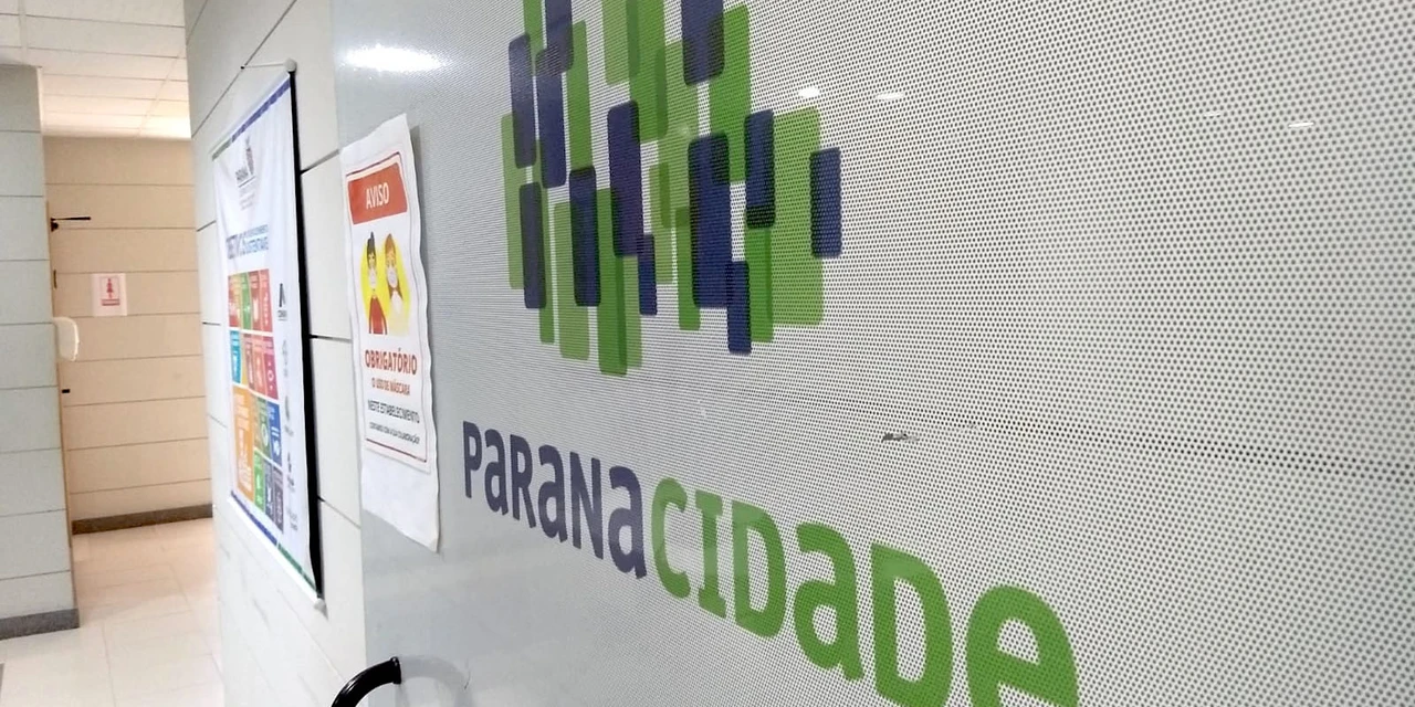 Mais de 2,8 mil profissionais disputam neste domingo 14 vagas de trabalho no Paranacidade