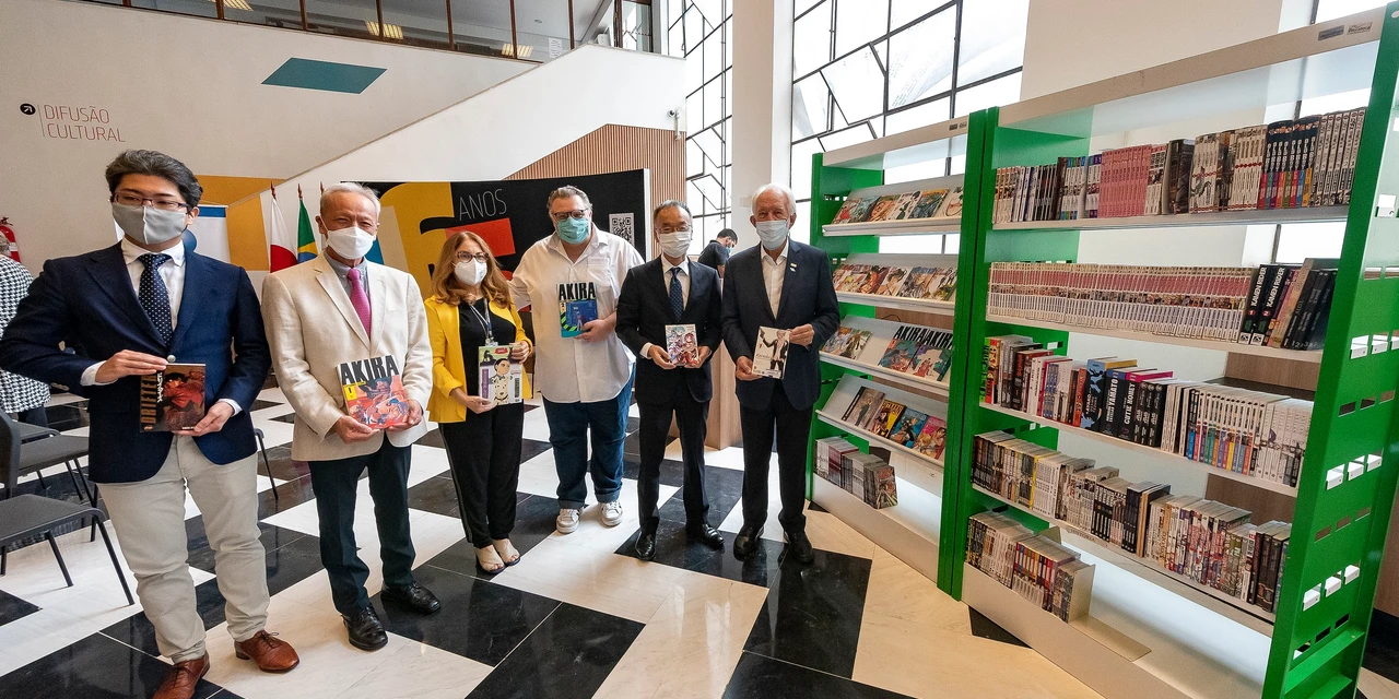Biblioteca Pública recebe 792 mangás em celebração da amizade entre Japão e Paraná