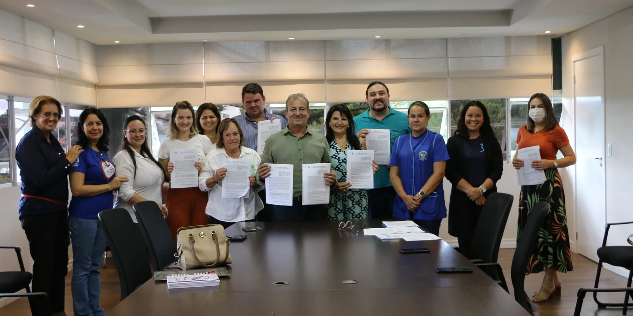 Prefeitura de Castro repassa recursos para entidades sociais