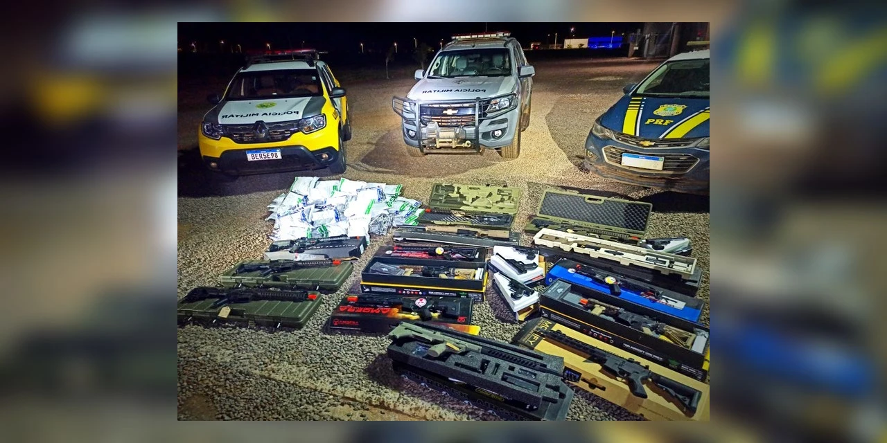 PRF e PM apreendem 18 simulacros de armas e 121 quilos de agrotóxicos no Paraná