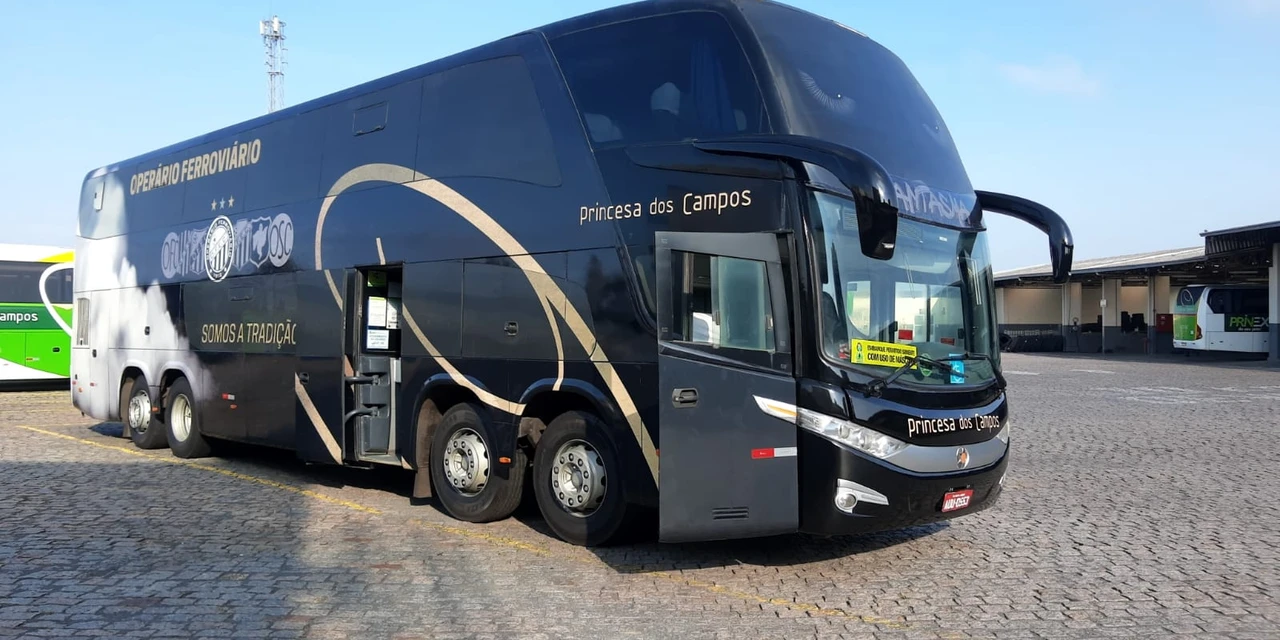 Novo ônibus do Operário é 'batizado' como Vagão 1912